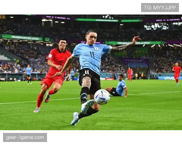 金玟哉国家队首秀惊艳表现，助力球队实现突破展现卓越实力