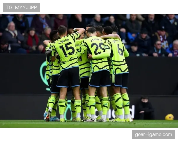 阿森纳逆转伯恩利，英超揭幕战彰显冠军相