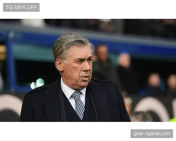 安特卫普中场核心强势崛起,攻守转换新策略助球队闪耀赛场 安特卫普中场核心强势崛起,攻守转换新策略助球队闪耀赛场