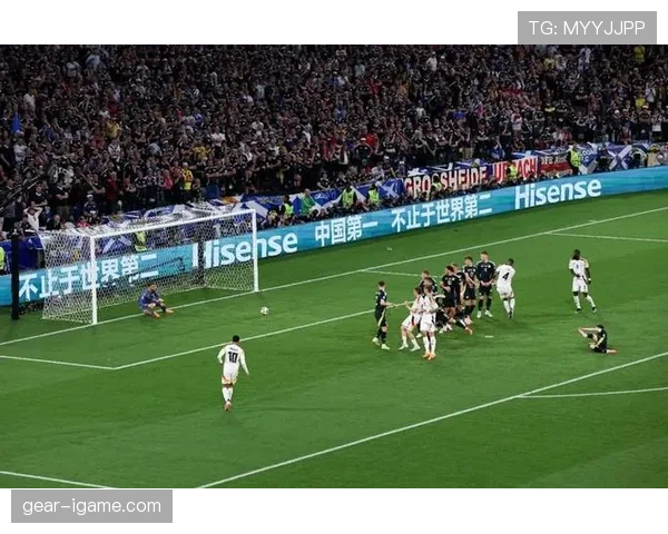 欧洲杯预选赛附加赛激战正酣,多队争夺最后出线席位引关注 欧洲杯预选赛附加赛激战正酣,多队争夺最后出线席位引关注