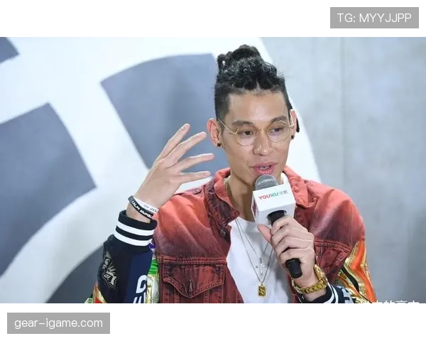 林书豪朋友圈晒的一张早餐账单，我看着银行卡默默退出群